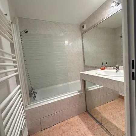 Parc Exflora With Parking, 2br Appartement Antibes